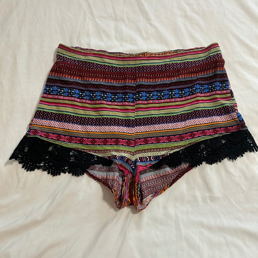 Harmony & Havoc Womens Boho Tribal Print Lace Trim Shorts Multi Color Medium‎